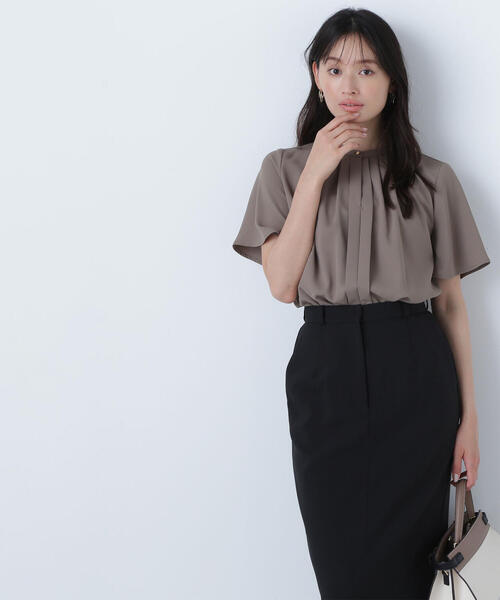 NATURAL BEAUTY BASIC(ナチュラルビューティーベーシック)の「◇フロントタックフレアスリーブブラウス(シャツ/ブラウス・レディース・ベージュ/ブルー/オフホワイト/ブラウン・MEDIUM/SMALL)」の20枚目の写真