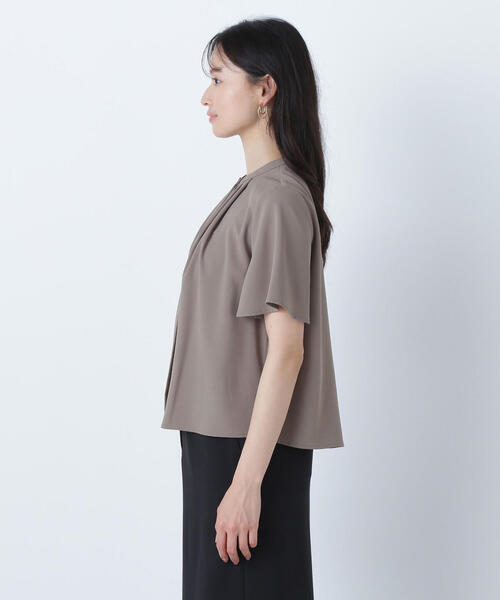 NATURAL BEAUTY BASIC(ナチュラルビューティーベーシック)の「◇フロントタックフレアスリーブブラウス(シャツ/ブラウス・レディース・ベージュ/ブルー/オフホワイト/ブラウン・MEDIUM/SMALL)」の18枚目の写真