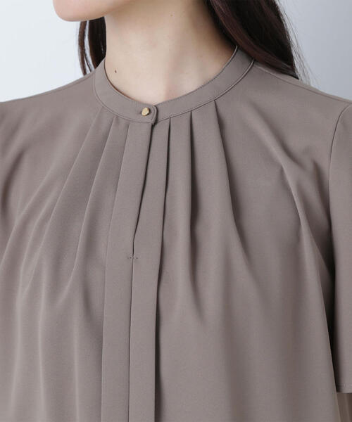 NATURAL BEAUTY BASIC(ナチュラルビューティーベーシック)の「◇フロントタックフレアスリーブブラウス(シャツ/ブラウス・レディース・ベージュ/ブルー/オフホワイト/ブラウン・MEDIUM/SMALL)」の16枚目の写真