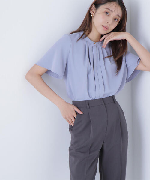 NATURAL BEAUTY BASIC(ナチュラルビューティーベーシック)の「◇フロントタックフレアスリーブブラウス(シャツ/ブラウス・レディース・ベージュ/ブルー/オフホワイト/ブラウン・MEDIUM/SMALL)」の14枚目の写真