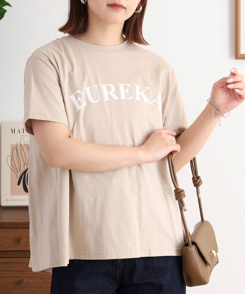 EGLANTINE(エグランティーヌ)の「EGLANTINE バックタックロゴプリント半袖カットソー(Tシャツ/カットソー・レディース・ブラック/グレイッシュブルー/ベージュ・40)」の15枚目の写真