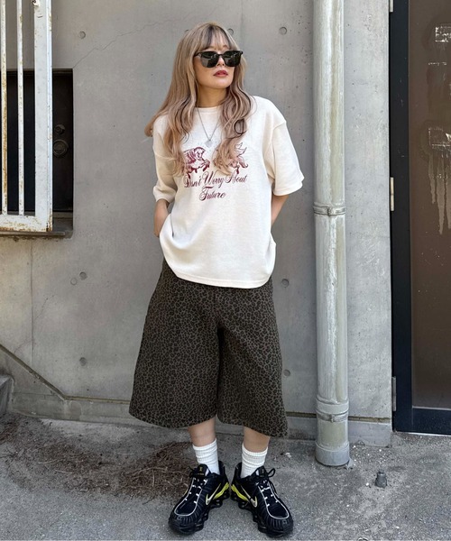 sedacle(セダクル)の「ワッフルスタッズプリントTシャツ(Tシャツ/カットソー・レディース・アイボリー/グレー/レッド・SMALL/MEDIUM/LARGE)」の19枚目の写真