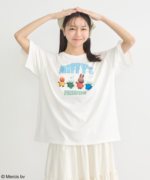 earth music&ecology(アースミュージックアンドエコロジー)の「miffy/earth ミッフィーフレンズアニメーションT(Tシャツ/カットソー・レディース・サックスブルー/オフホワイト/オレンジ系その他・FREE)」の17枚目の写真