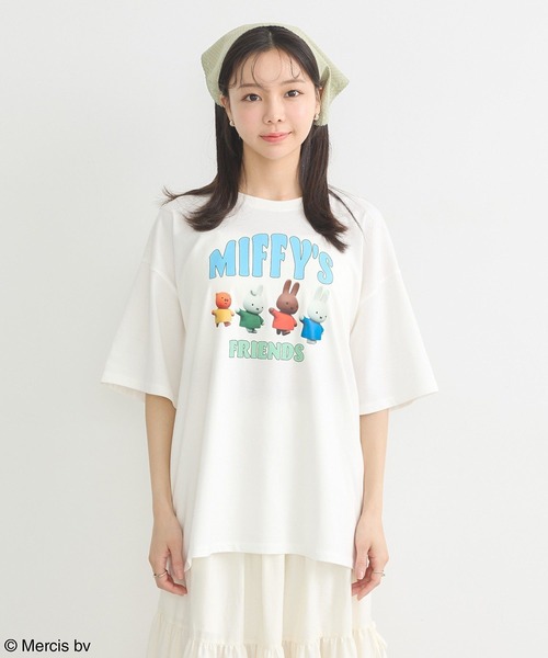 earth music&ecology(アースミュージックアンドエコロジー)の「miffy/earth ミッフィーフレンズアニメーションT(Tシャツ/カットソー・レディース・サックスブルー/オフホワイト/オレンジ系その他・FREE)」の16枚目の写真