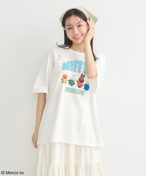 earth music&ecology(アースミュージックアンドエコロジー)の「miffy/earth ミッフィーフレンズアニメーションT(Tシャツ/カットソー・レディース・サックスブルー/オフホワイト/オレンジ系その他・FREE)」の19枚目の写真
