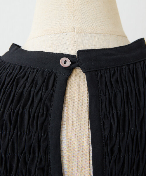 【SUM1 STYLE(スミスタイル)】ボタニカル柄/シダ柄ワンピース ear PAPILLONNER（イアパピヨネ）の「シダ柄ワンピース【SUM1