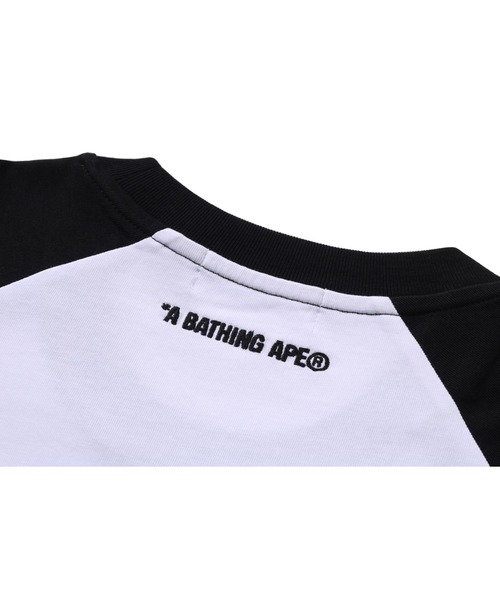 A BATHING APE(アベイシングエイプ)の「ONE POINT RELAXED FIT RAGLAN TEE(Tシャツ/カットソー・メンズ・ホワイト/アイボリー・MEDIUM/XX-LARGE/X-LARGE/SMALL/LARGE)」の7枚目の写真