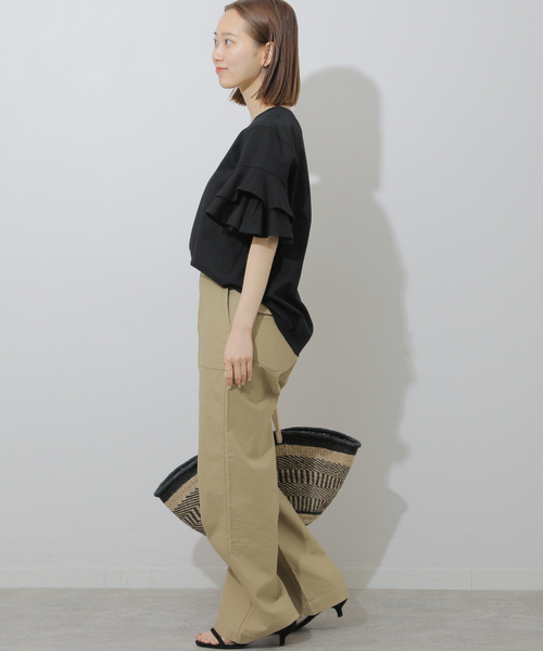 JOURNAL STANDARD relume(ジャーナルスタンダード レリューム)の「《WEB限定追加》天竺フリルTEE(Tシャツ/カットソー・レディース・ホワイト/ブラック・FREE)」の4枚目の写真