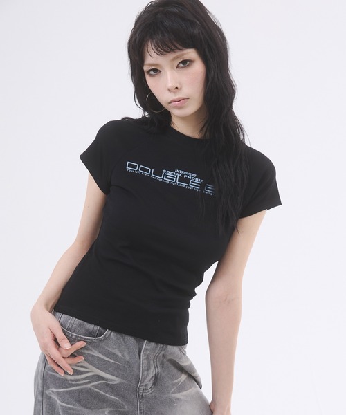 d.i.a.(ダイヤ)の「ロゴプリントピタTシャツ(Tシャツ/カットソー・レディース・ホワイト/チャコールグレー/ブラック/グレー・FREE)」の3枚目の写真