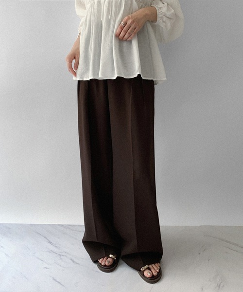 on:nue（オンニュ）の「【on:nue】[5色展開/3サイズ展開] ダブルタックワイドカラースラックス /2025 AW COLLECTION（スラックス・レディース・ブラウン/ミント/アイボリー/ブラック/グレー・SMALL/MEDIUM/LARGE）」の18枚目の写真