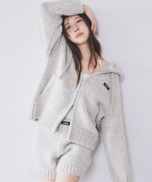 SNIDEL（スナイデル）の「ロービングニットショートパンツ（その他パンツ・レディース・キャメル/グレー/アイボリー・F）」の2枚目の写真