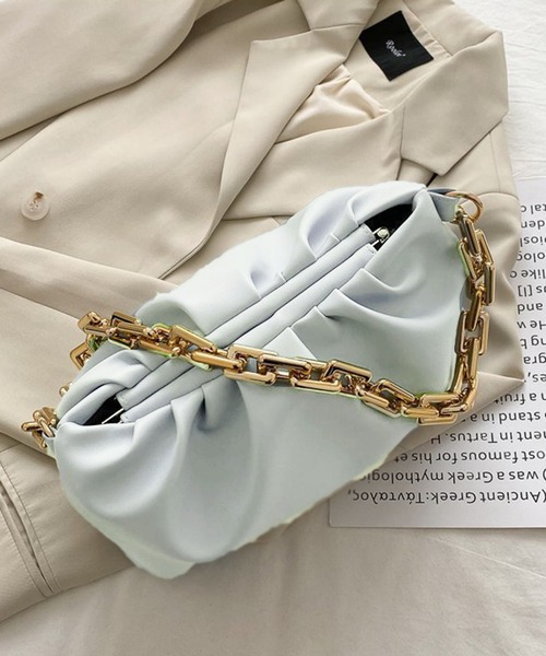 Jewelobe(ジュエローブ)の「トップギャザーチェーンショルダーバッグ(ショルダーバッグ・レディース・モカ/オレンジ/イエロー/パープル/サックスブルー/ブラック/ホワイト/レッド/グリーン・FREE)」の12枚目の写真