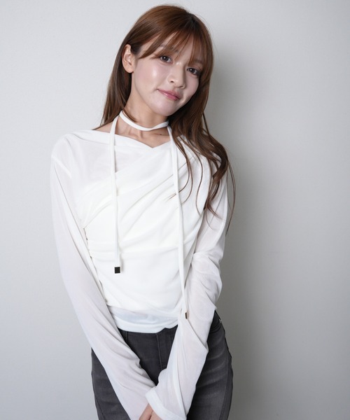 LIPSERVICE（リップサービス）の「ベロアドレープチョーカートップス（Tシャツ/カットソー・レディース・ホワイト/モカ/ブラック・FREE）」の2枚目の写真