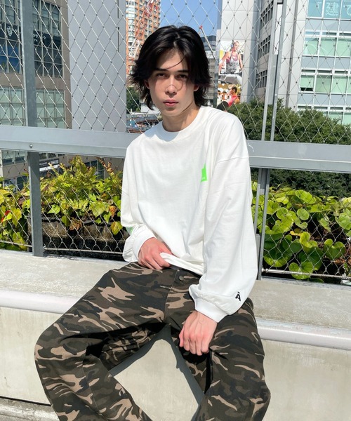 ALAND（エーランド）の「【UNISEX】ALAND／スリーブロゴプリントロンT（Tシャツ/カットソー・レディース・ホワイト/ブラック・MEDIUM/LARGE）」の10枚目の写真