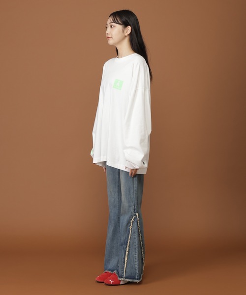 ALAND（エーランド）の「【UNISEX】ALAND／スリーブロゴプリントロンT（Tシャツ/カットソー・レディース・ホワイト/ブラック・MEDIUM/LARGE）」の20枚目の写真