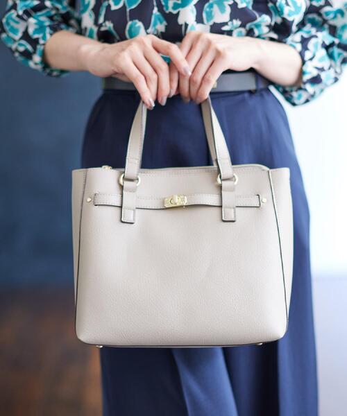 Reflect(リフレクト)の「【たっぷり収納!/通勤におすすめ】’25秋冬毎日ミディアムバッグ(ハンドバッグ・レディース・ブラック/ブラウン系/ダークグレー/ベージュ・00)」の1枚目の写真