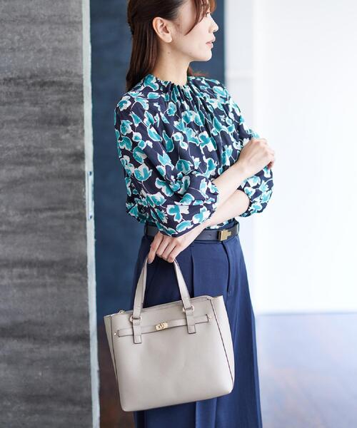 Reflect(リフレクト)の「【たっぷり収納!/通勤におすすめ】’25秋冬毎日ミディアムバッグ(ハンドバッグ・レディース・ブラック/ブラウン系/ダークグレー/ベージュ・00)」の7枚目の写真