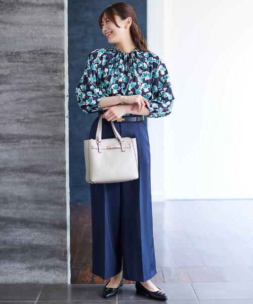 Reflect(リフレクト)の「【たっぷり収納!/通勤におすすめ】’25秋冬毎日ミディアムバッグ(ハンドバッグ・レディース・ブラック/ブラウン系/ダークグレー/ベージュ・00)」の8枚目の写真