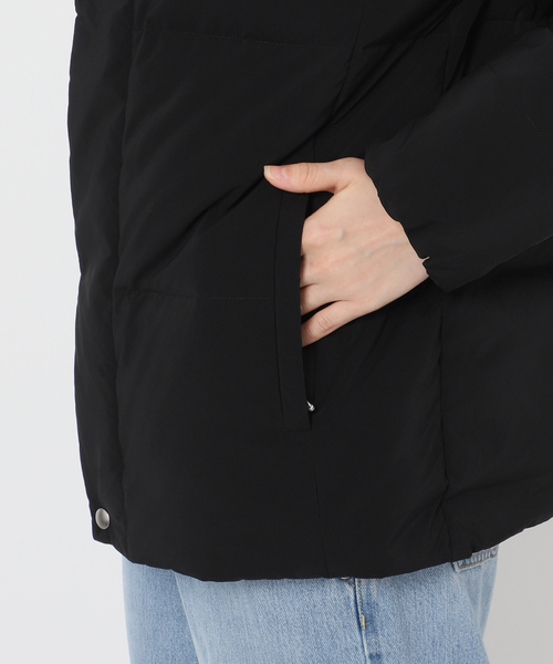 IENA(イエナ)の「ARTIROSA 撥水ライトパッファーダウン(ダウンジャケット/コート・レディース・ブラック/アイボリー・36/38)」の13枚目の写真