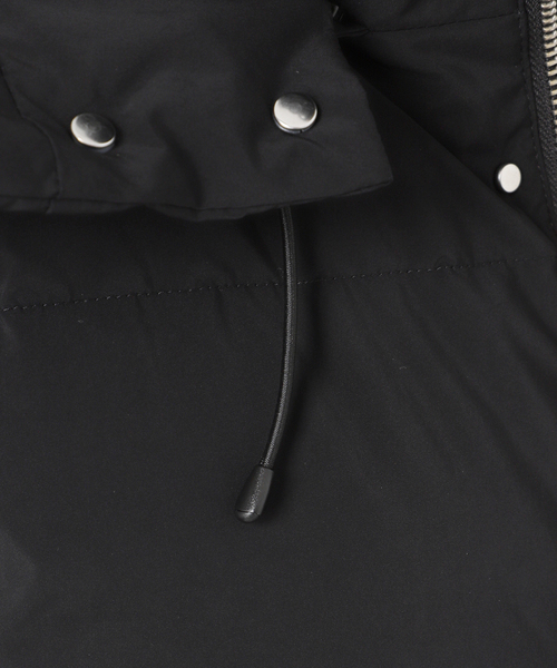 IENA(イエナ)の「ARTIROSA 撥水ライトパッファーダウン(ダウンジャケット/コート・レディース・ブラック/アイボリー・36/38)」の17枚目の写真