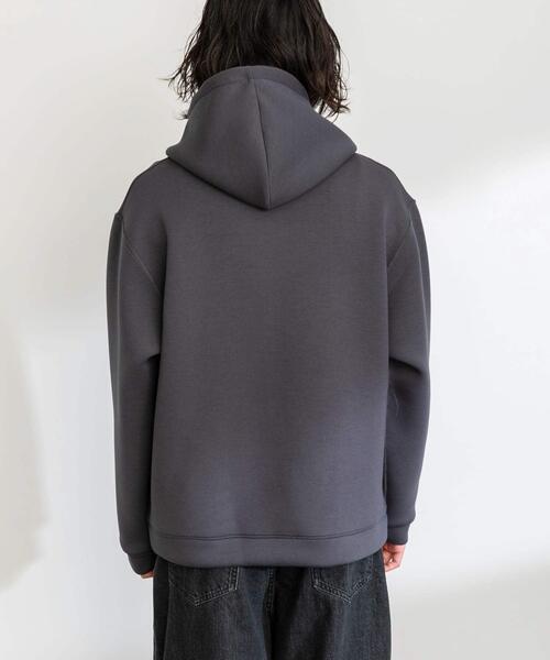 URBAN RESEARCH Sonny Label(アーバンリサーチサニーレーベル)の「ダンボールニットプルオーバーパーカー(パーカー・メンズ・グレー系その他/ブラック/チャコールグレー/ネイビー・MEDIUM/LARGE/X-LARGE)」の15枚目の写真