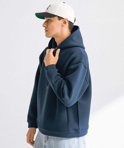 URBAN RESEARCH Sonny Label(アーバンリサーチサニーレーベル)の「ダンボールニットプルオーバーパーカー(パーカー・メンズ・グレー系その他/ブラック/チャコールグレー/ネイビー・MEDIUM/LARGE/X-LARGE)」の20枚目の写真