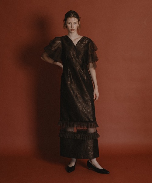 et.UNiVER(エトユニベール)の「Sheer allure dress(ドレス・レディース・ブラウン/ピンクベージュ/グレー・SMALL/MEDIUM/LARGE)」の3枚目の写真