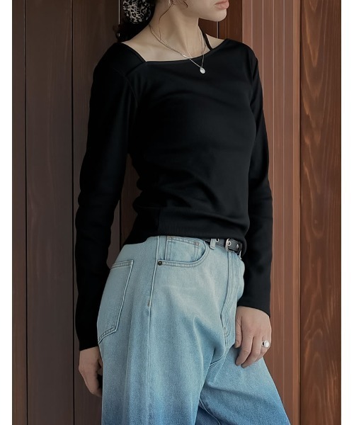 Re:EDIT（リエディ）の「[2025AW COLLECTION][汗じみ防止][UVカット]リブカットソーアシンメトリーネックデザイントップス（Tシャツ/カットソー・レディース・ブラック/チャコールグレー/ホワイト/ブラウン・MEDIUM/LARGE）」の7枚目の写真