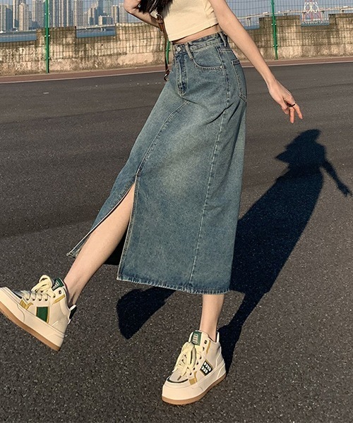 almo(アルモ)の「スリットロング丈デニムスカート(LEY)(デニムスカート・レディース・ブルー・MEDIUM/LARGE/X-LARGE)」の1枚目の写真