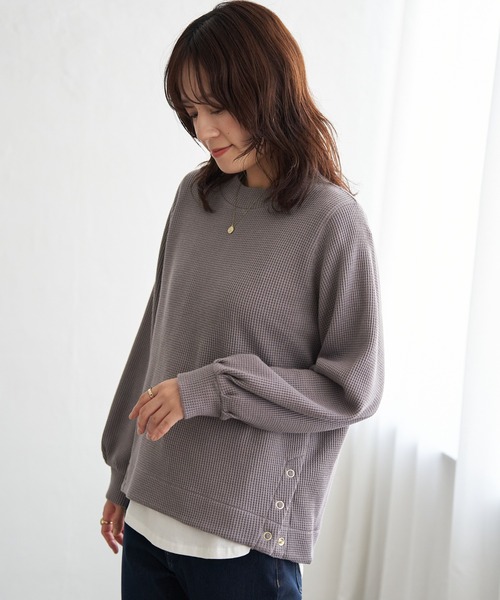 ikka(イッカ)の「ラメワッフル裾リングドットプルオーバー(Tシャツ/カットソー・レディース・ブラック/ベージュ/ブラウン系その他・M/L/S)」の6枚目の写真