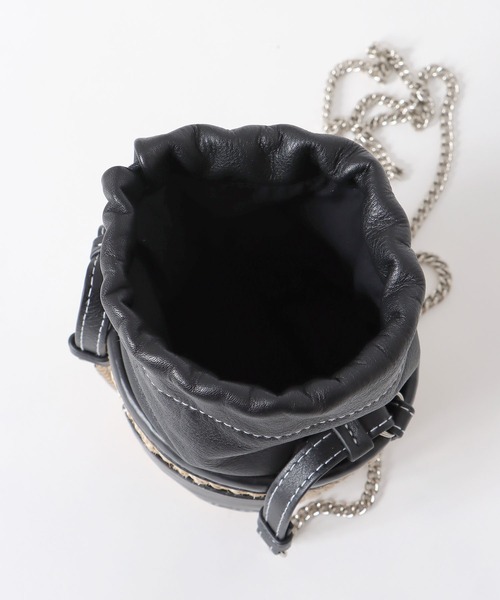 POMTATA(ポンタタ)の「VIN MINI SHOULDER BAG【POMTATA/ポンタタ】(ショルダーバッグ・レディース・ベージュ/ブラック・フリー)」の8枚目の写真
