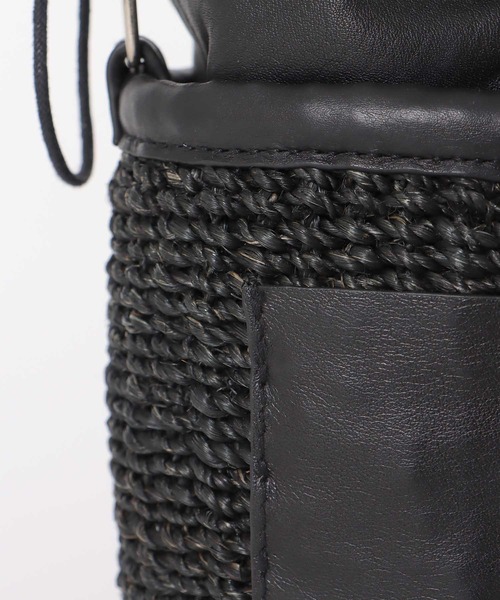 POMTATA(ポンタタ)の「VIN MINI SHOULDER BAG【POMTATA/ポンタタ】(ショルダーバッグ・レディース・ベージュ/ブラック・フリー)」の6枚目の写真