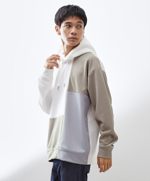 THE SHOP TK （ザ ショップ ティーケー ）の「【一枚で着映える】ポンチブロッキングパーカ 洗濯機OK（パーカー・メンズ・ホワイト系3/ブルー/オフホワイト・04/03/02）」の18枚目の写真