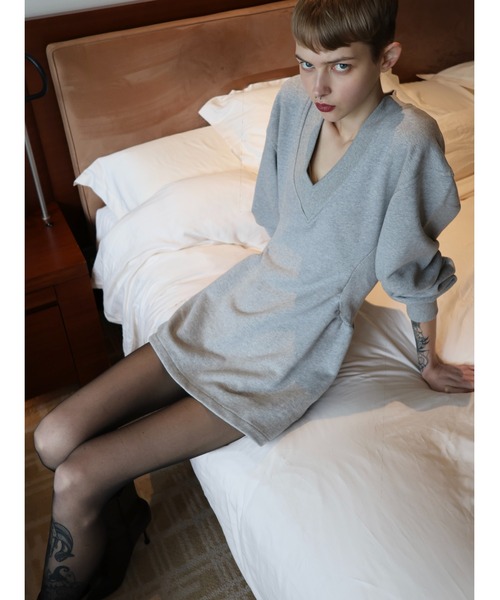 AMOMMA Vネックスウェットミニドレス V NECK SWEAT MINI DRESS（Tシャツ/カットソー）｜AMOMMA（アモマ）の