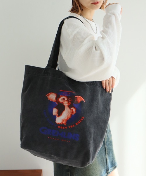 Disney（ディズニー）の「ヴィンテージライク アソートデザイン ピグメント加工 トートバッグ (ディズニー・サンリオ・ワーナー)（トートバッグ・メンズ・ブラック系その他/ブラック系その他2/ブラック系その他3/ブラック系その他4/ブラック系その他5/ブラック系/ブラック系1/ブラック系8/ブラック系9/ブラック系4/ブラック系2/ブラック系7/ブラック系6/ブラック系5/ブラック系3・FREE）」の7枚目の写真