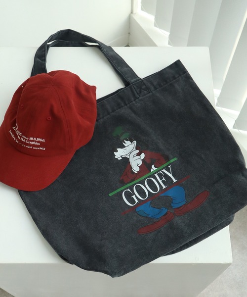 Disney（ディズニー）の「ヴィンテージライク アソートデザイン ピグメント加工 トートバッグ (ディズニー・サンリオ・ワーナー)（トートバッグ・メンズ・ブラック系その他/ブラック系その他2/ブラック系その他3/ブラック系その他4/ブラック系その他5/ブラック系/ブラック系1/ブラック系8/ブラック系9/ブラック系4/ブラック系2/ブラック系7/ブラック系6/ブラック系5/ブラック系3・FREE）」の12枚目の写真