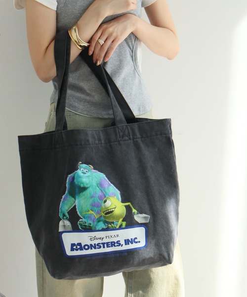 Disney（ディズニー）の「ヴィンテージライク アソートデザイン ピグメント加工 トートバッグ (ディズニー・サンリオ・ワーナー)（トートバッグ・メンズ・ブラック系その他/ブラック系その他2/ブラック系その他3/ブラック系その他4/ブラック系その他5/ブラック系/ブラック系1/ブラック系8/ブラック系9/ブラック系4/ブラック系2/ブラック系7/ブラック系6/ブラック系5/ブラック系3・FREE）」の5枚目の写真