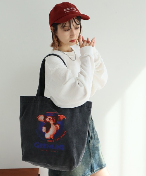 Disney（ディズニー）の「ヴィンテージライク アソートデザイン ピグメント加工 トートバッグ (ディズニー・サンリオ・ワーナー)（トートバッグ・メンズ・ブラック系その他/ブラック系その他2/ブラック系その他3/ブラック系その他4/ブラック系その他5/ブラック系/ブラック系1/ブラック系8/ブラック系9/ブラック系4/ブラック系2/ブラック系7/ブラック系6/ブラック系5/ブラック系3・FREE）」の17枚目の写真