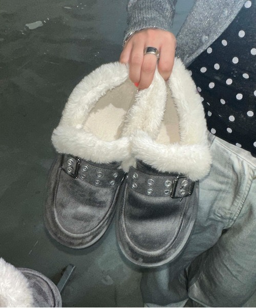 sedacle girl(セダクルガール)の「バックルムートンブーツ(ブーツ・レディース・ブラック/グレー/キャメル・SMALL/MEDIUM/LARGE)」の17枚目の写真