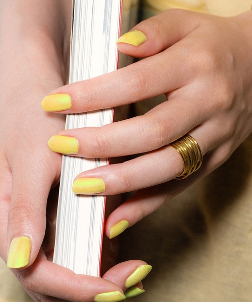 OSAJI(オサジ)の「【引き下げ】オサジ アップリフト ネイルカラー / 2025HOLIDAY【数量限定】(マニキュア/ジェルネイル・レディース・610〈踊れ〉/609〈アルバム〉/607〈ひらめき〉/605 〈いまそかり〉/606〈肖像画〉/608〈黄金の夜明け〉・FREE)」の11枚目の写真