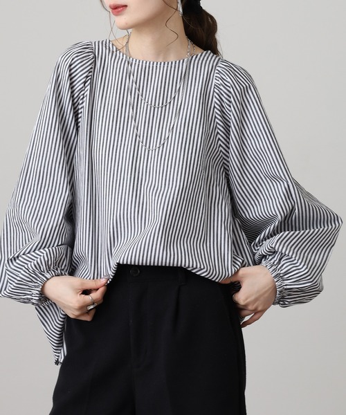 OMNES(オムネス)の「製品洗いコットンブロードボリューム袖ブラウス(シャツ/ブラウス・レディース・ブルー系その他/ライトグレー/ホワイト/ベージュ系その他/グレー系その他/ブラック系その他・FREE)」の20枚目の写真