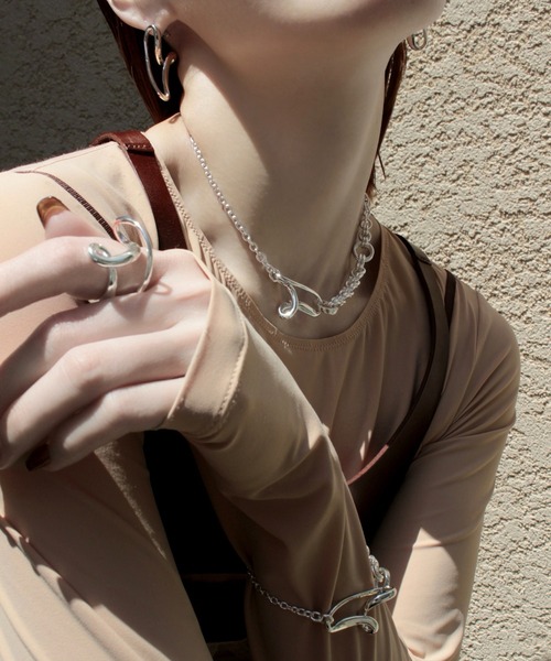 Soierie(ソワリー)の「ストリーム イヤーカフ リング / Stream earcuff ring(リング・レディース・シルバー/ゴールド・FREE)」の12枚目の写真