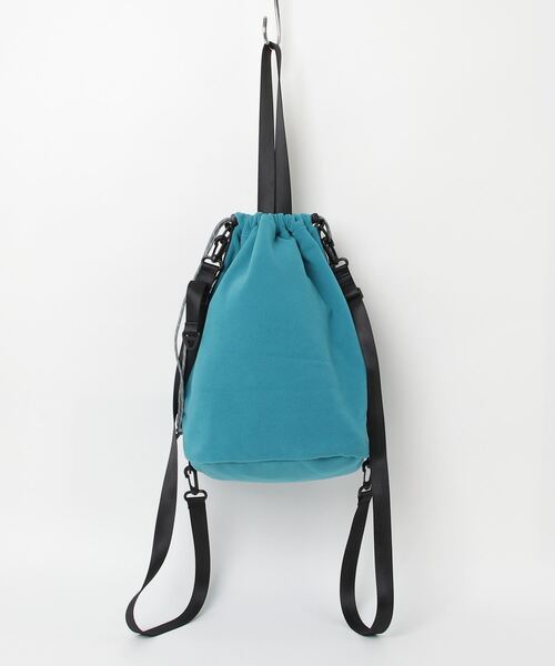 KiU（キウ）の「キウ KiU FLEECE DRAWSTRING BAG LARGE（ショルダーバッグ・メンズ・その他・ONE SIZE）」の3枚目の写真