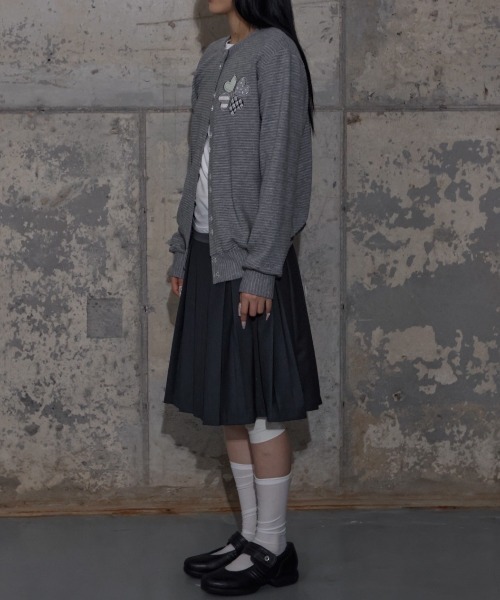 FANCY CLUB（ファンシークラブ）の「【FANCY CLUB】CLOVER PATCHWORK CARDIGAN / 【ファンシークラブ】クローバーパッチワークカーディガン（カーディガン/ボレロ・レディース・グレー/ベージュ・ONE SIZE）」の7枚目の写真