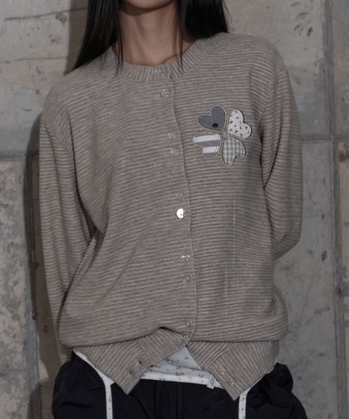 FANCY CLUB（ファンシークラブ）の「【FANCY CLUB】CLOVER PATCHWORK CARDIGAN / 【ファンシークラブ】クローバーパッチワークカーディガン（カーディガン/ボレロ・レディース・グレー/ベージュ・ONE SIZE）」の15枚目の写真