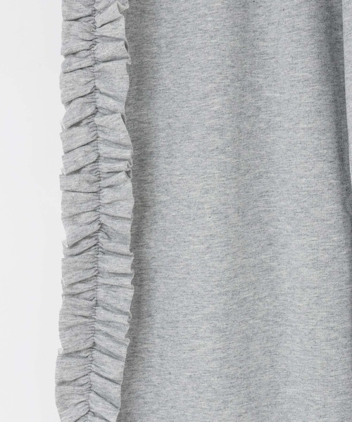 LOWRYS FARM（ローリーズファーム）の「サイドフリルカットパンツ　607239（スウェットパンツ・レディース・ネイビー/ブラウン/ブラック/グレー・SMALL/MEDIUM）」の19枚目の写真