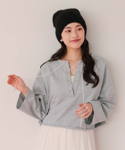 titivate(ティティベイト)の「レースアップデザインプルオーバー(Tシャツ/カットソー・レディース・オフホワイト/グレー/ピンク・SHORT/FREE)」の3枚目の写真
