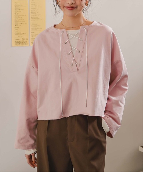 titivate(ティティベイト)の「レースアップデザインプルオーバー(Tシャツ/カットソー・レディース・オフホワイト/グレー/ピンク・SHORT/FREE)」の1枚目の写真