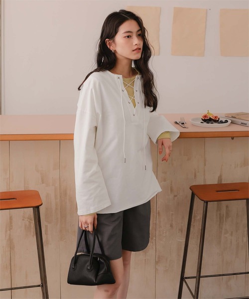 titivate(ティティベイト)の「レースアップデザインプルオーバー(Tシャツ/カットソー・レディース・オフホワイト/グレー/ピンク・SHORT/FREE)」の19枚目の写真