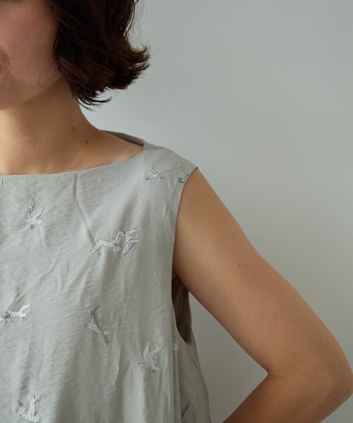 yuni(ユニ )の「bird刺繍 layered ワンピース(ワンピース・レディース・ブラック/グレー・FREE)」の18枚目の写真